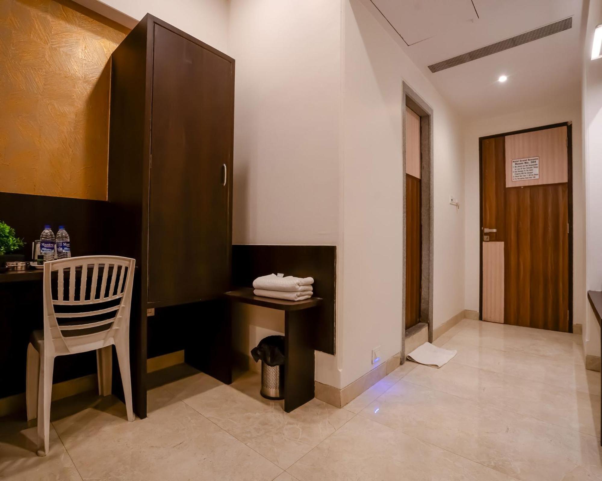 Hotel Grand Seasons- Navi Mumbai Esterno foto