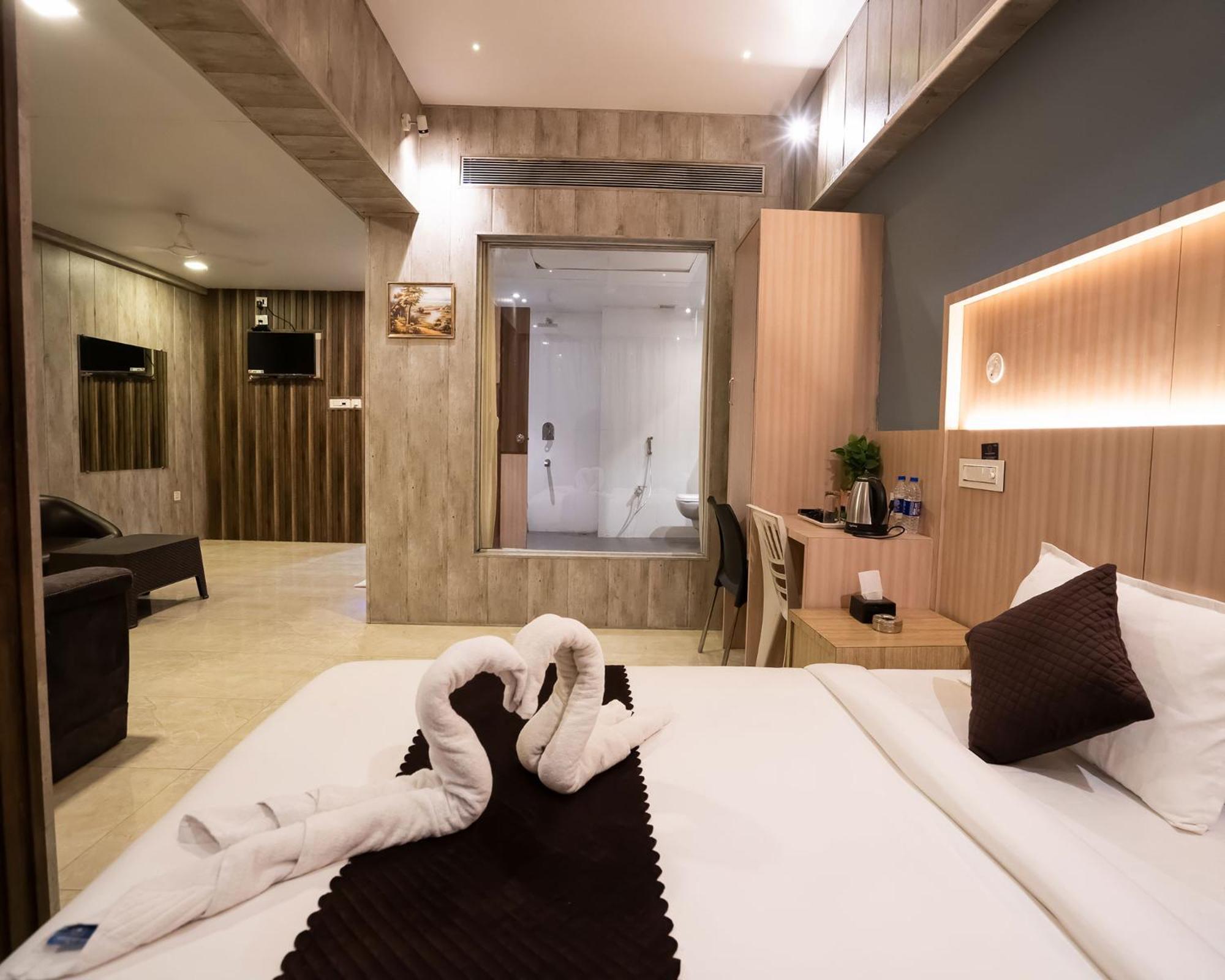 Hotel Grand Seasons- Navi Mumbai Esterno foto